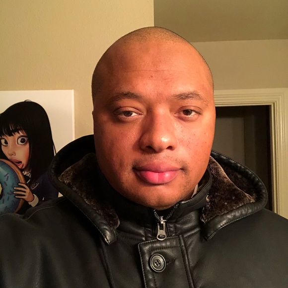 Meet the man behind the shoes - Picture 3 of 5